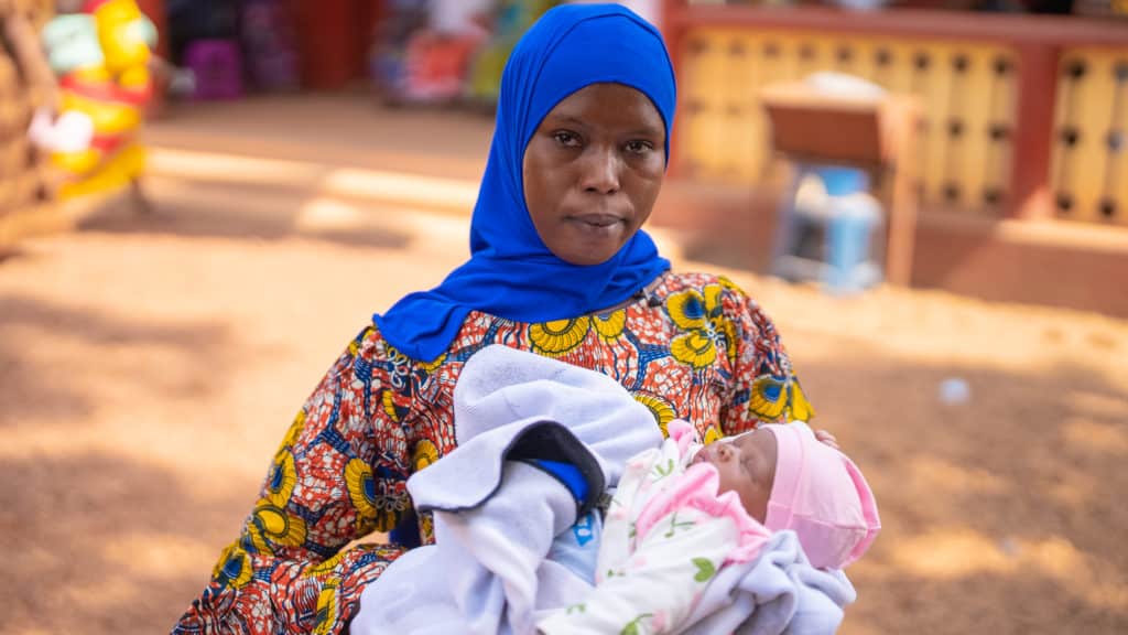 Mère et enfant, vaccination, Guinée